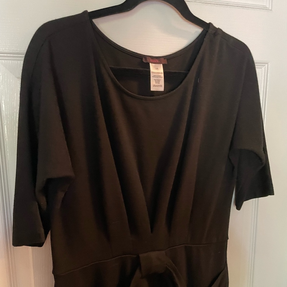 Black dress - Picture 3 of 4